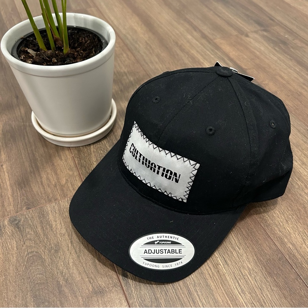 NWT Cultivation Flexfit 6 panel cap